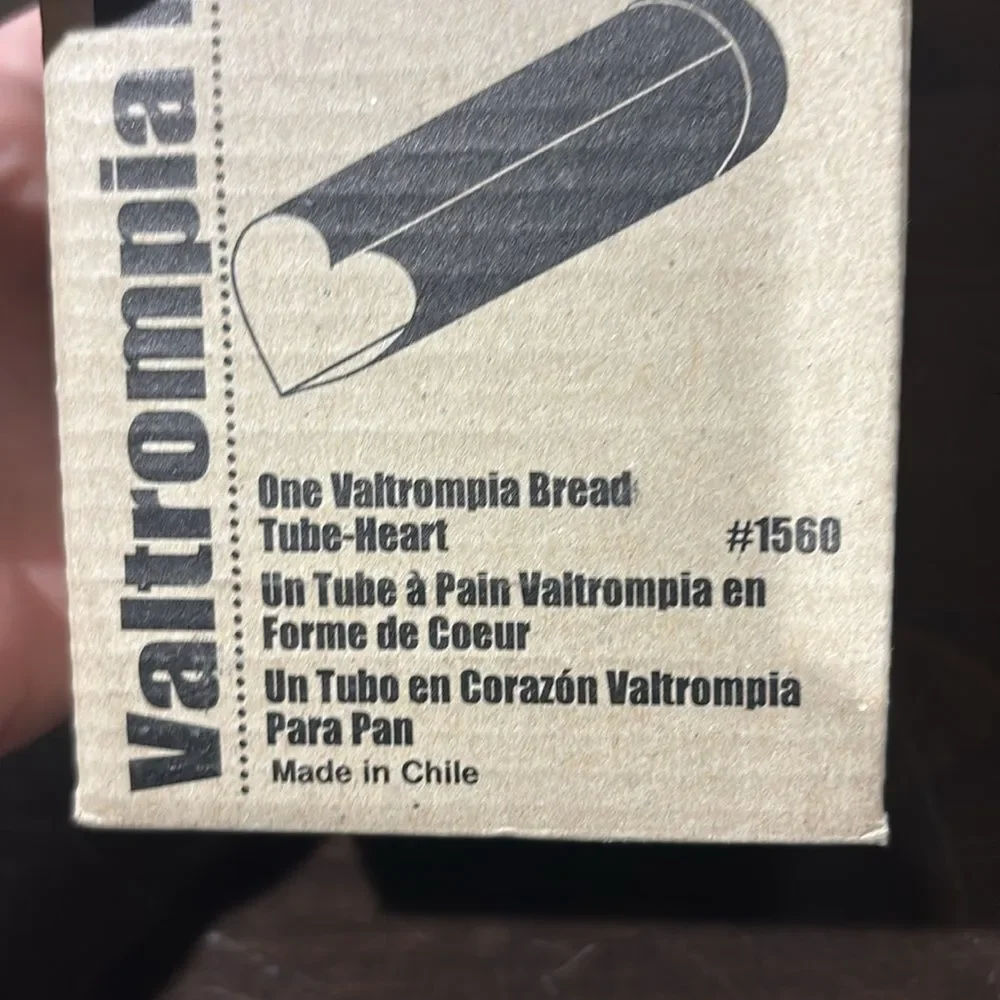 The Pampered Chef One Valtrompia Bread Tube Heart #1560